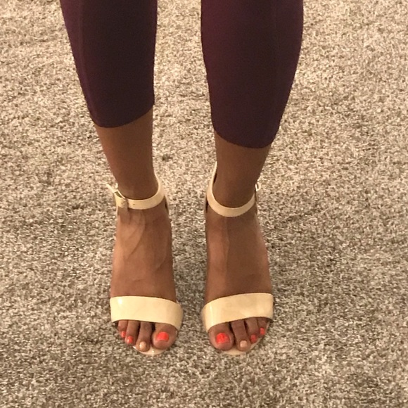 Jessica Simpson Nude Patent Leather Heels-Size:6.5 - Picture 7 of 8